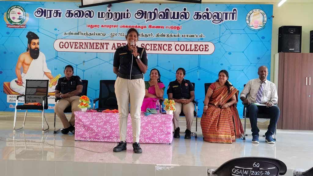  Safety First! இணையப் பாதுகாப்பு மற்றும் 'சிங்கப்பெண்' அதிரடிப்படையின் அசத்தல் விழிப்புணர்வு அமர்வுகள்!
